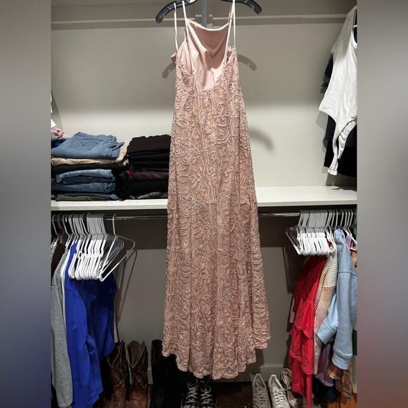 Elegant Pink Lace Evening Gown - Picture 1 of 4